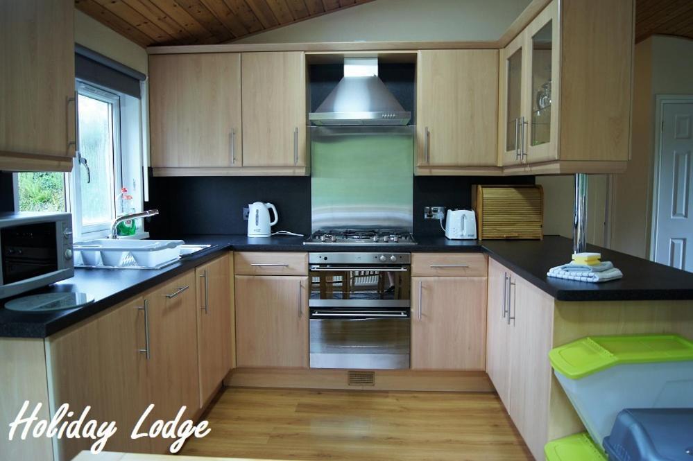 Greenways Valley Holiday Park Great Torrington Exterior photo